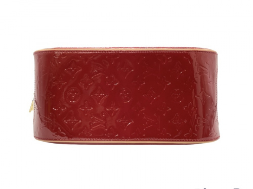 ヴェルニのハンドバッグ