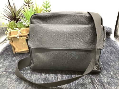 ブランド・ラグジュアリーのLOUIS VUITTON