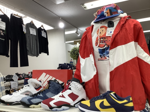 メンズファッションのスニーカー