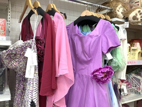 レディースファッションのドレス