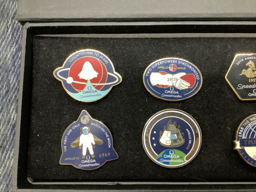 オメガのピンバッチ