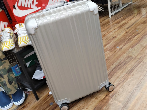 スーツケースのRICARDO