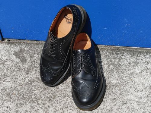 ドクターマーチンのシューズ