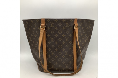 カジュアルバッグのLOUIS VUITTON