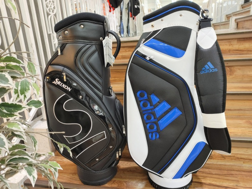 ゴルフバッグのadidas