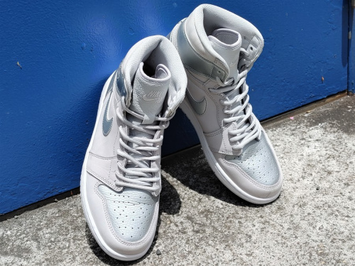 ハイカットスニーカーのNIKE