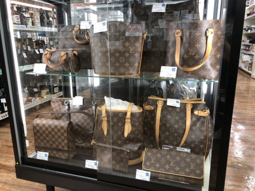 ルイヴィトンのCHANEL　シャネル