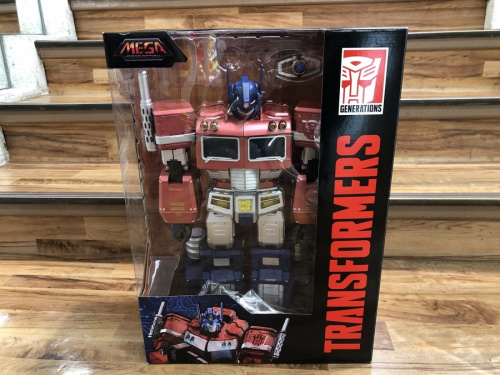 フィギュアのオプティマス