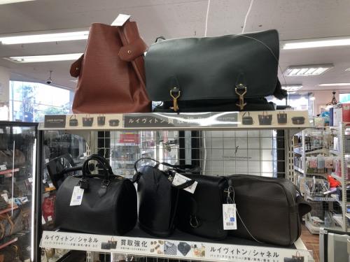 LOUIS VUITTONの腕時計