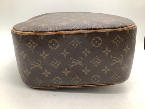 LOUIS VUITTONの松戸店