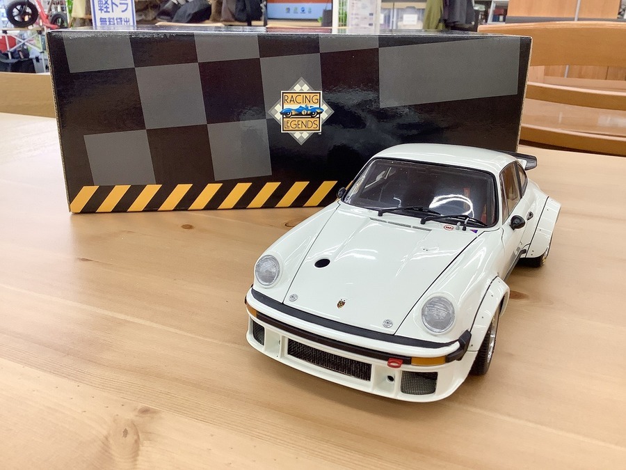 京商(きょしょう) 1/18 ポルシェ・934RSRのミニカー買取入荷致しました