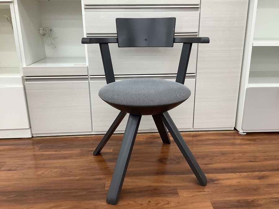artek アルテック ライバルチェア レザー 皮革 artek(アルテック)ライバルチェアの販売中です!|2022年08月05