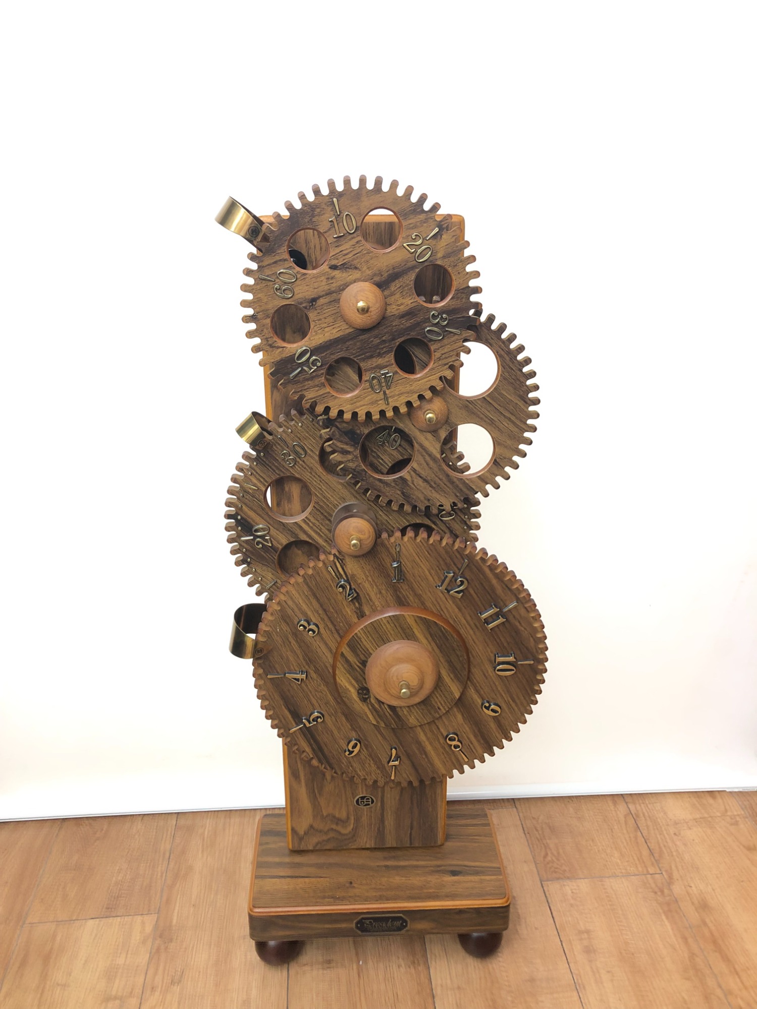 wooden gear clock president からくり電気時計の紹介をいたします