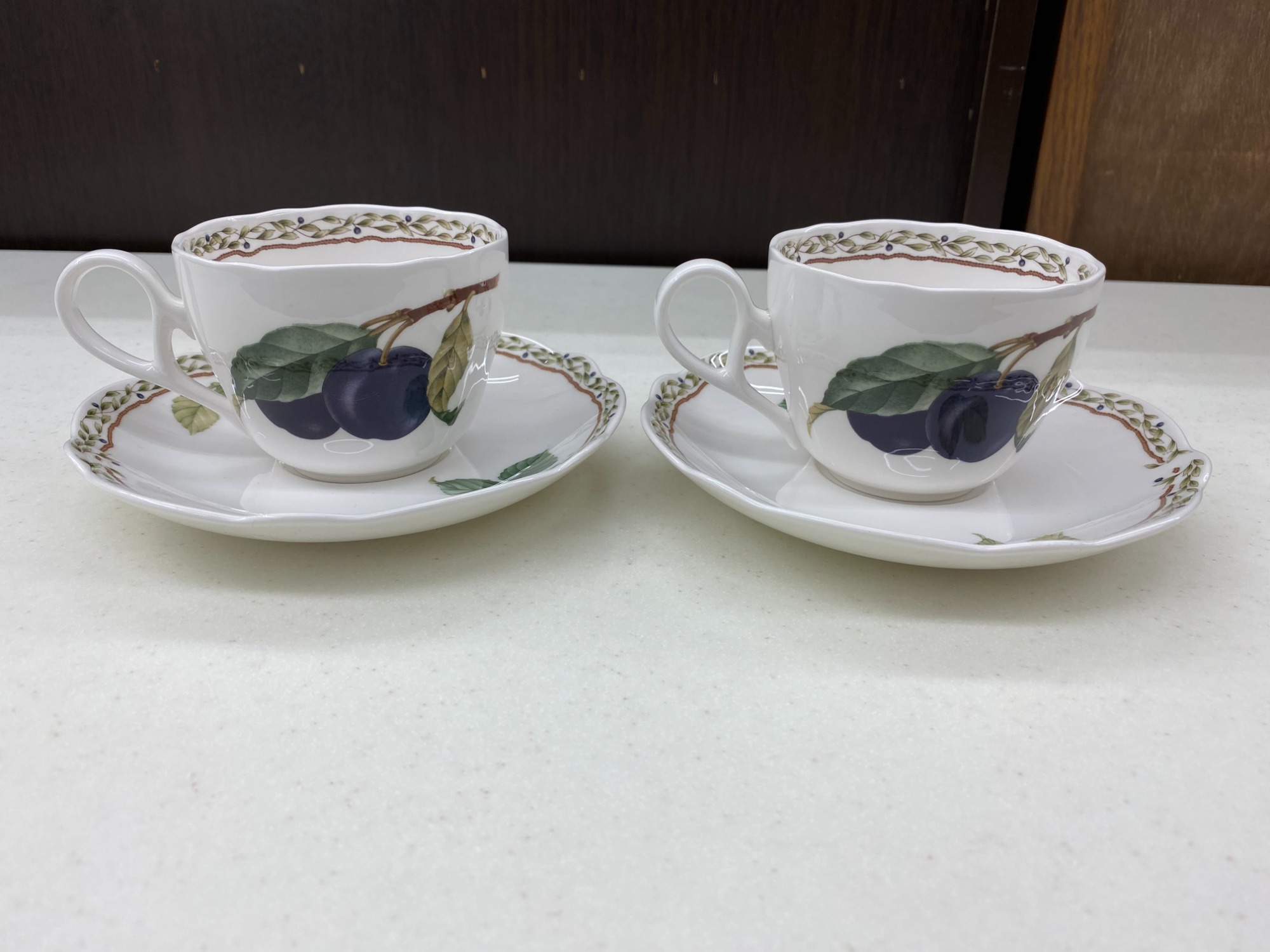 新作グッ Noritake (ノリタケ) プリマチャイナ・ニュー カップ&ソーサー 食器