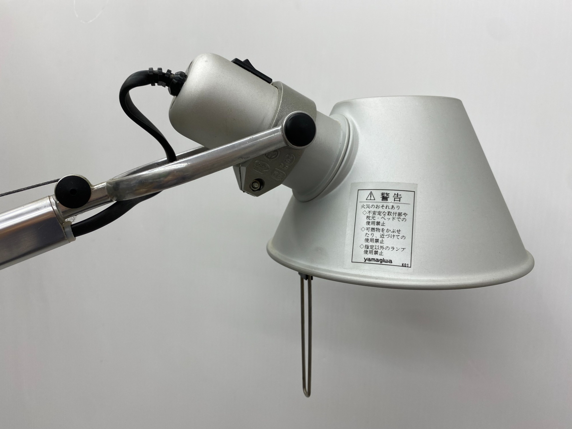 Artemide(アルテミデ) のフロアスタンドのご紹介です！｜2023年12月05