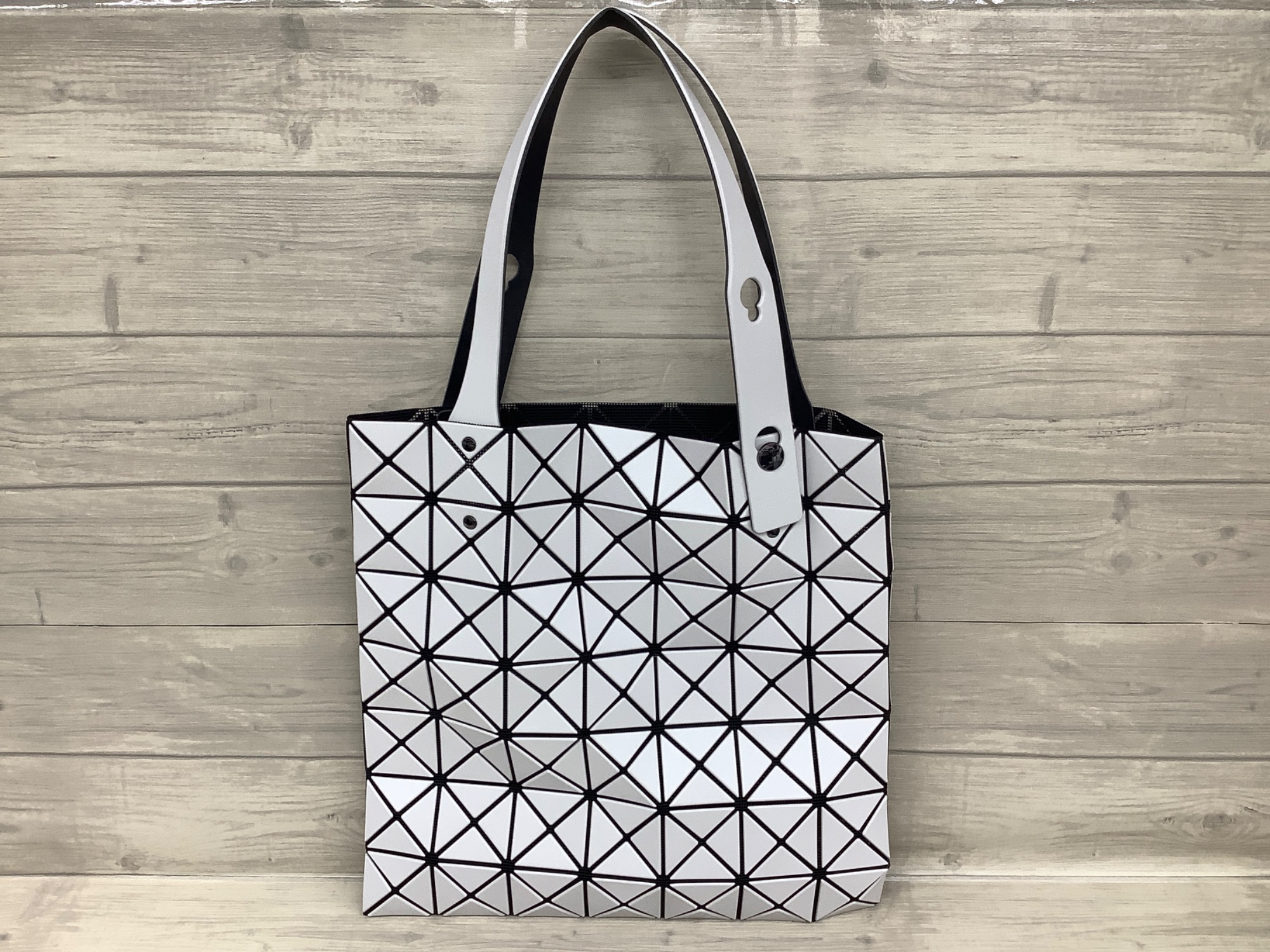 BAOBAO バオバオ ショルダー メッセンジャー バッグ BAOBAO バオバオ ショルダー メッセンジャー バッグ BAO ISSEY MIYAKE