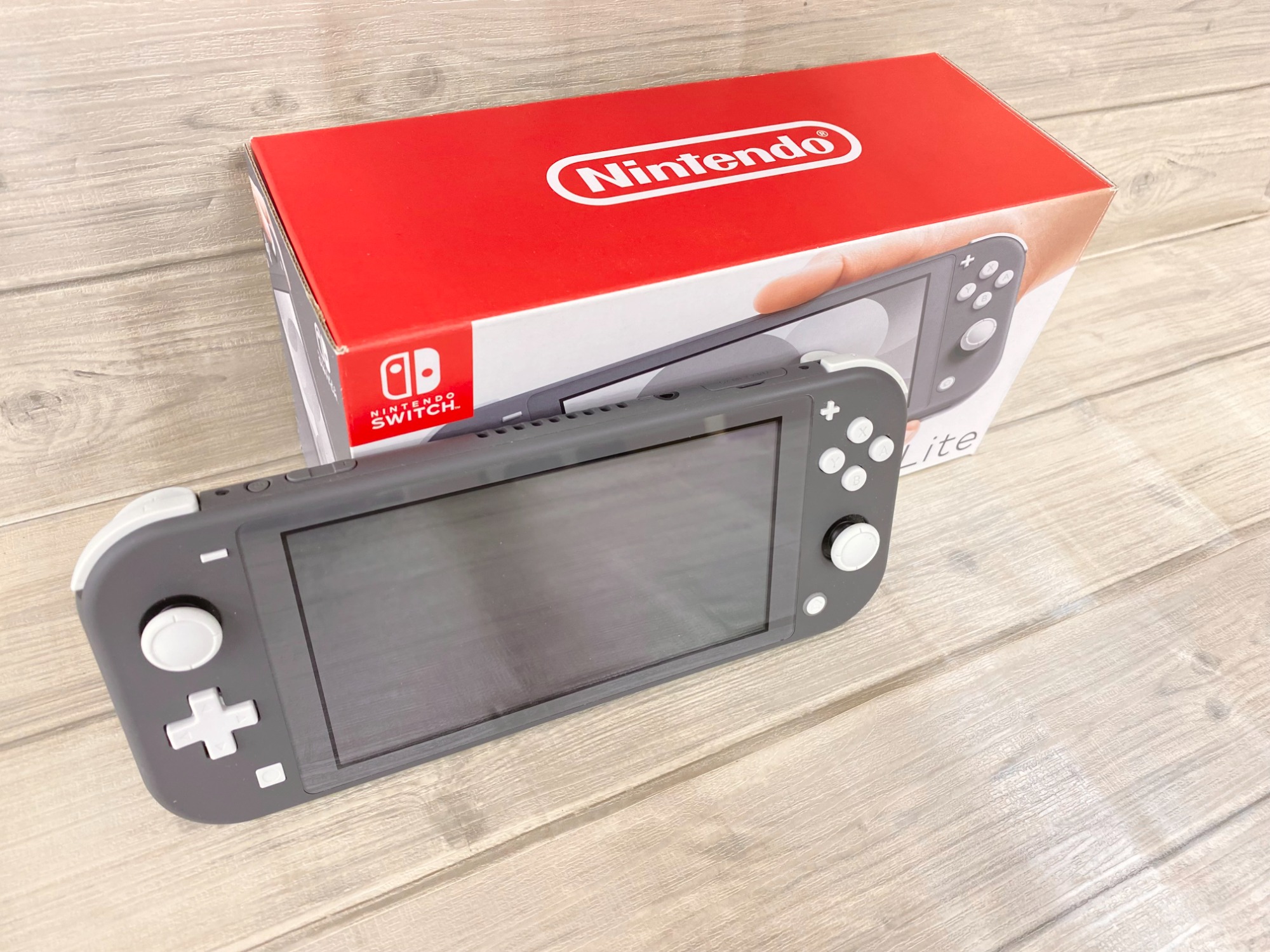 Nintendo Switch Liteのご紹介です
