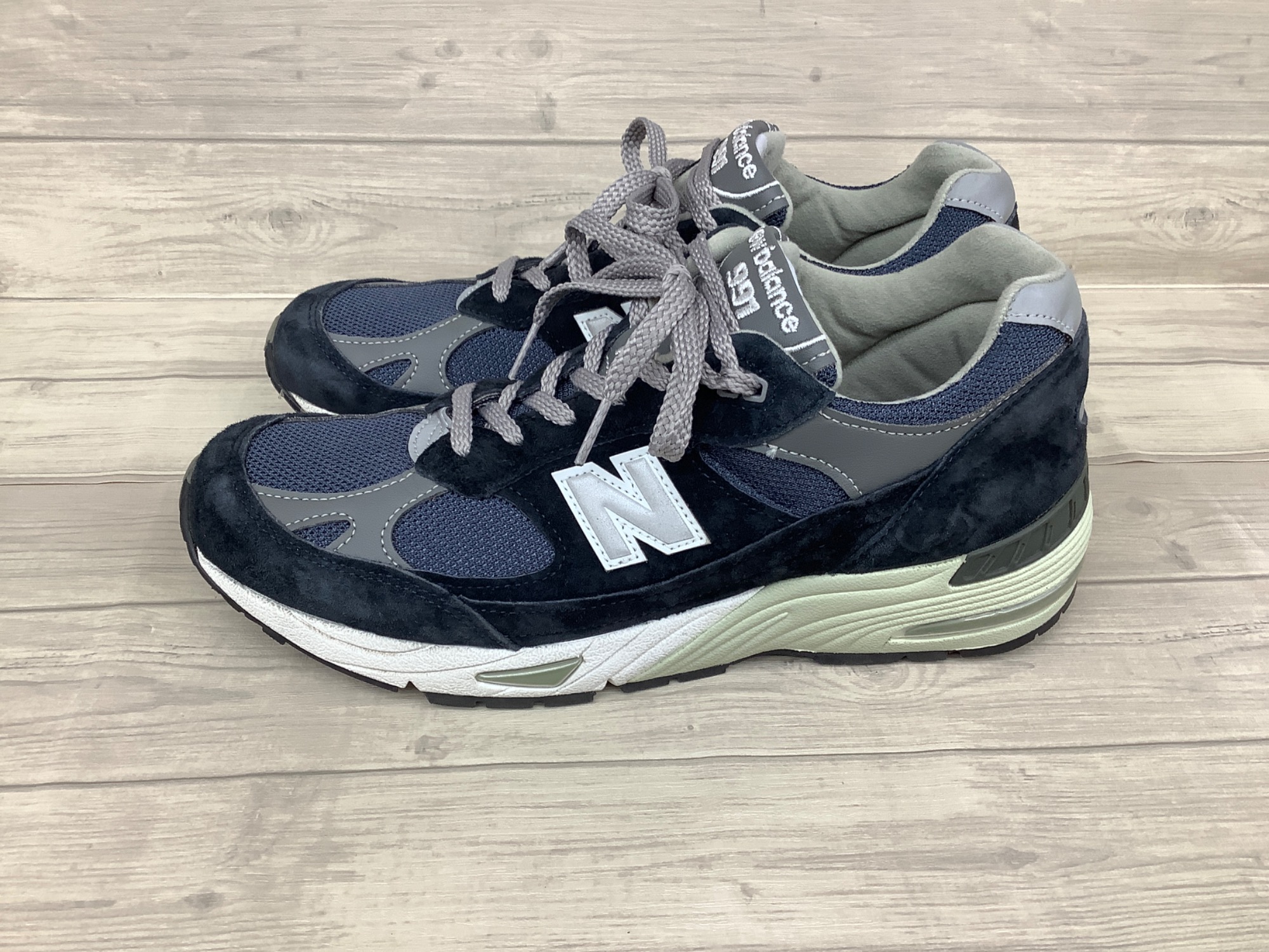 New Balance 991 ネイビー スニーカー　29cm NEW BALANCE （ニューバランス）991 NAVY のご紹介です！｜2024年06月