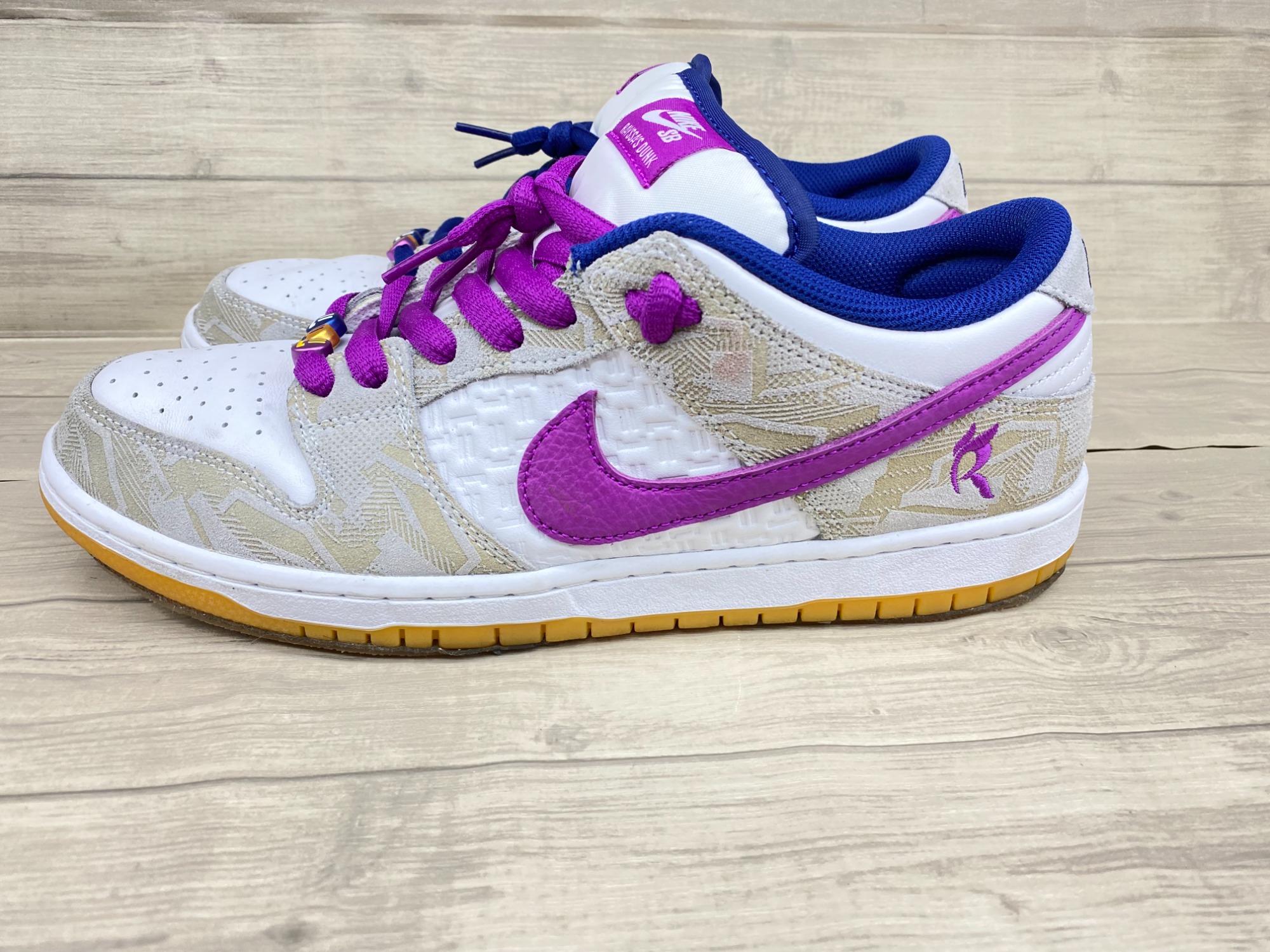 NIKE(ナイキ)×Rayssa Leal(ライッサ・レアウ) DUNK LOW PRMのご