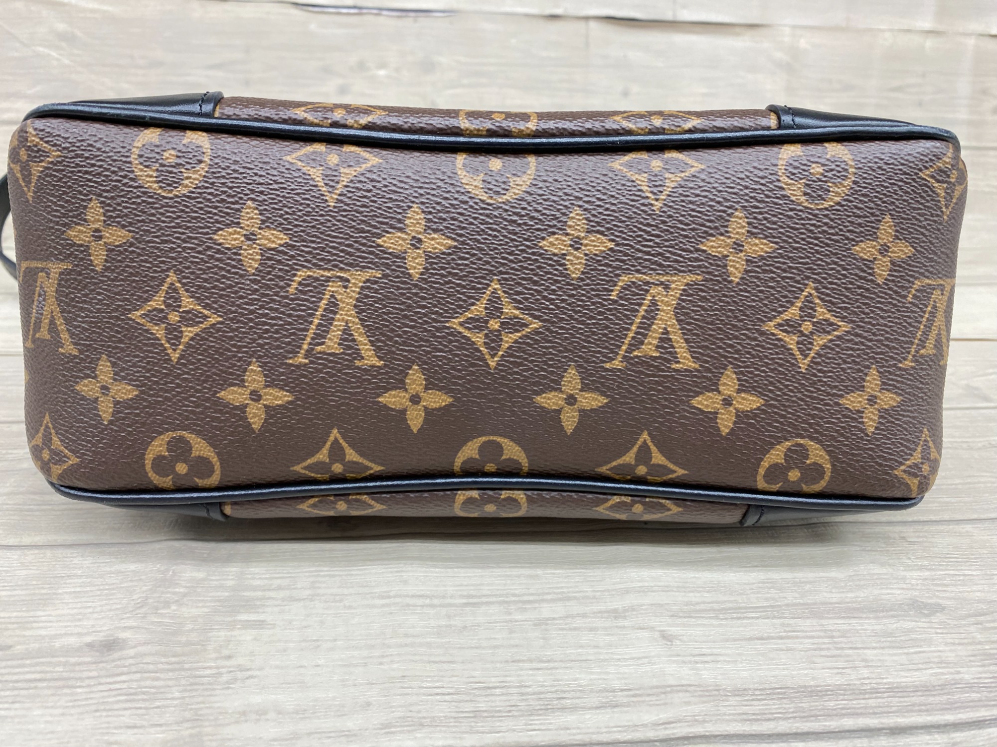 LOUIS VUITTON(ルイヴィトン) ブーローニュ NM M45831のご紹介
