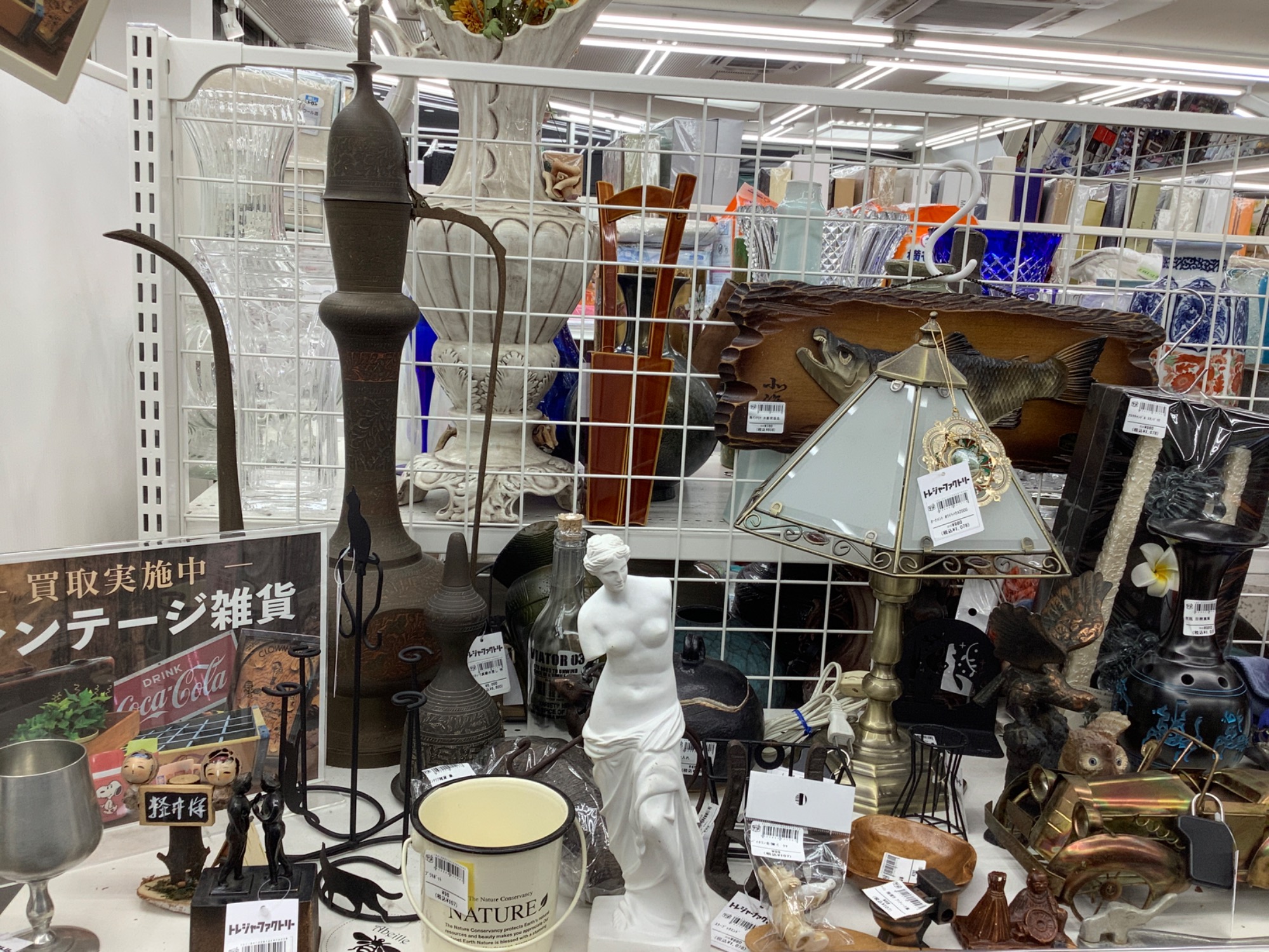 Disney（ディズニー）のベンチプランター ミッキー＆ミニーが入荷しま