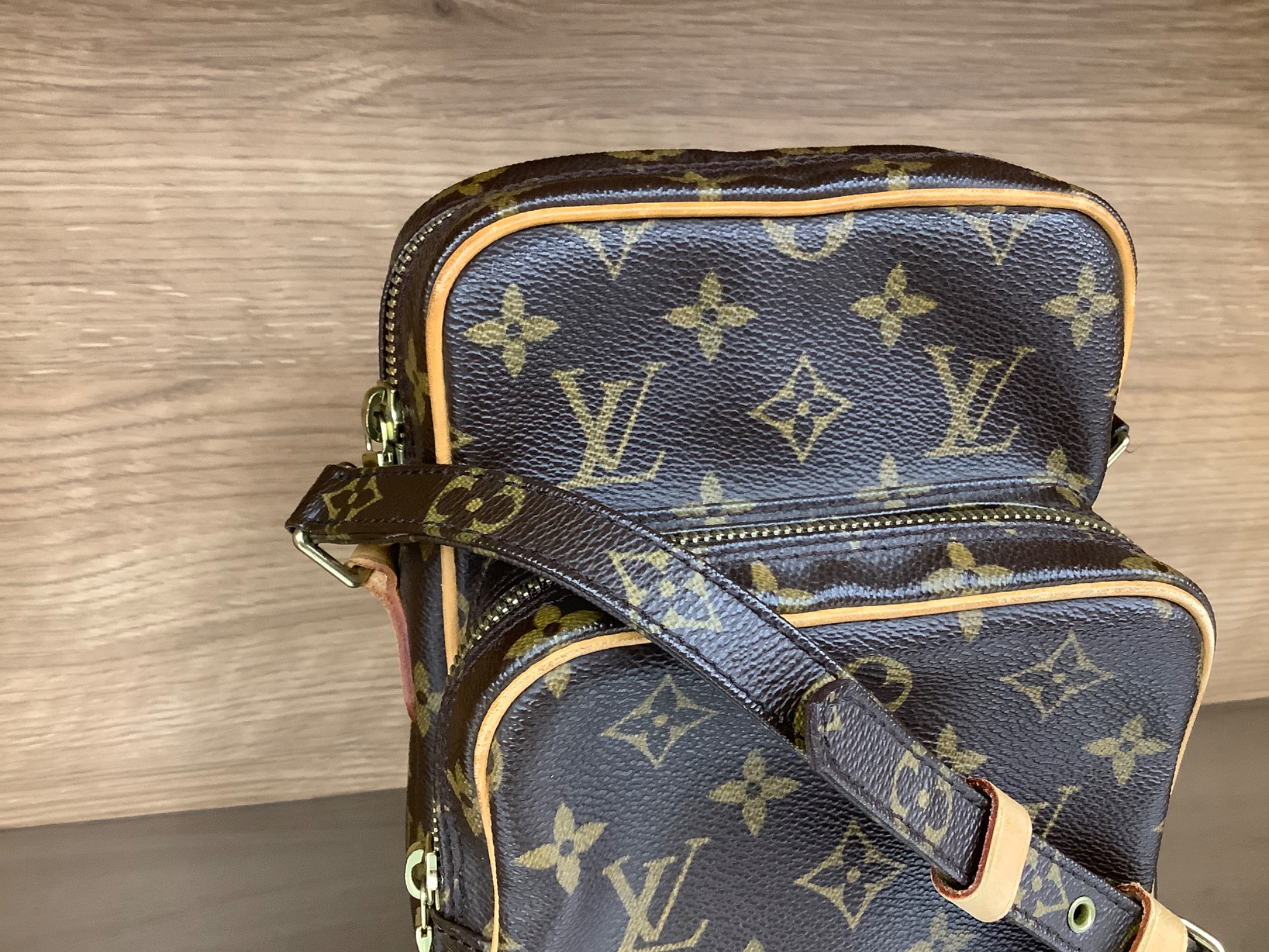 LOUIS VUITTON (ルイヴィトン) モノグラム アマゾン が買取入荷