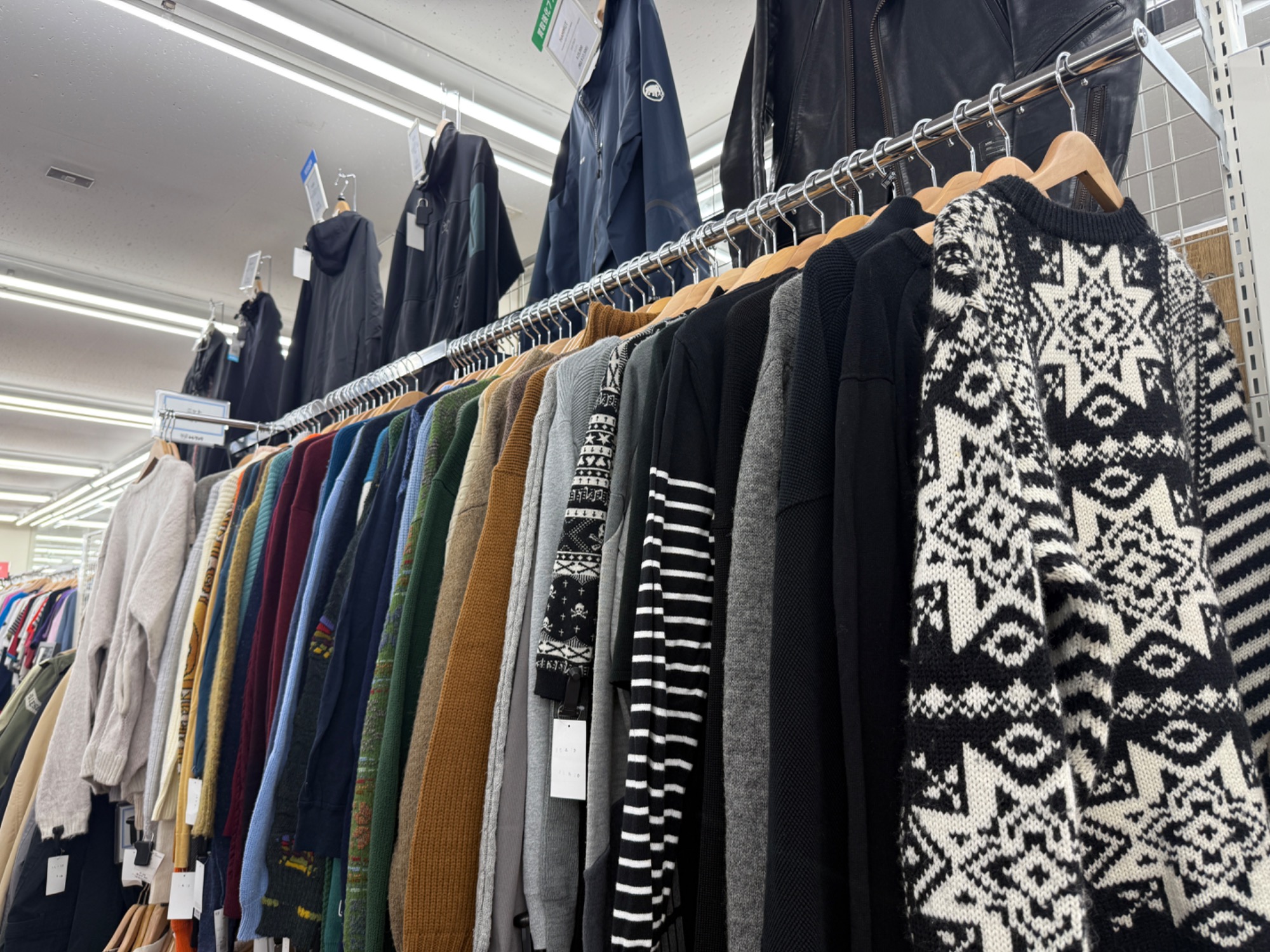 WHITESVILLE（ホワイツビル）のスタジャンWV11376が買取入荷