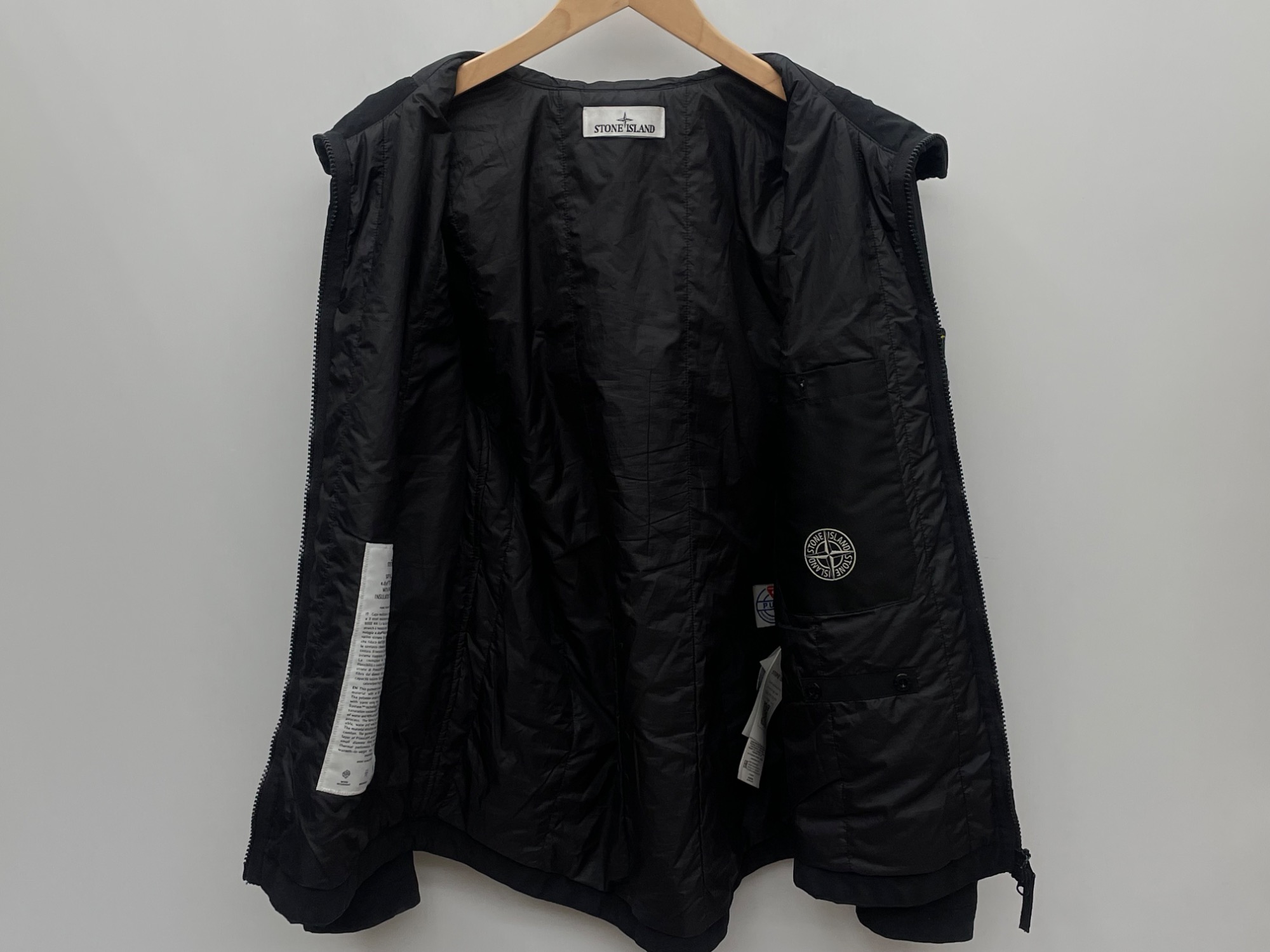 STONE ISLAND (ストーンアイランド) ソフトシェル・プリマロフト