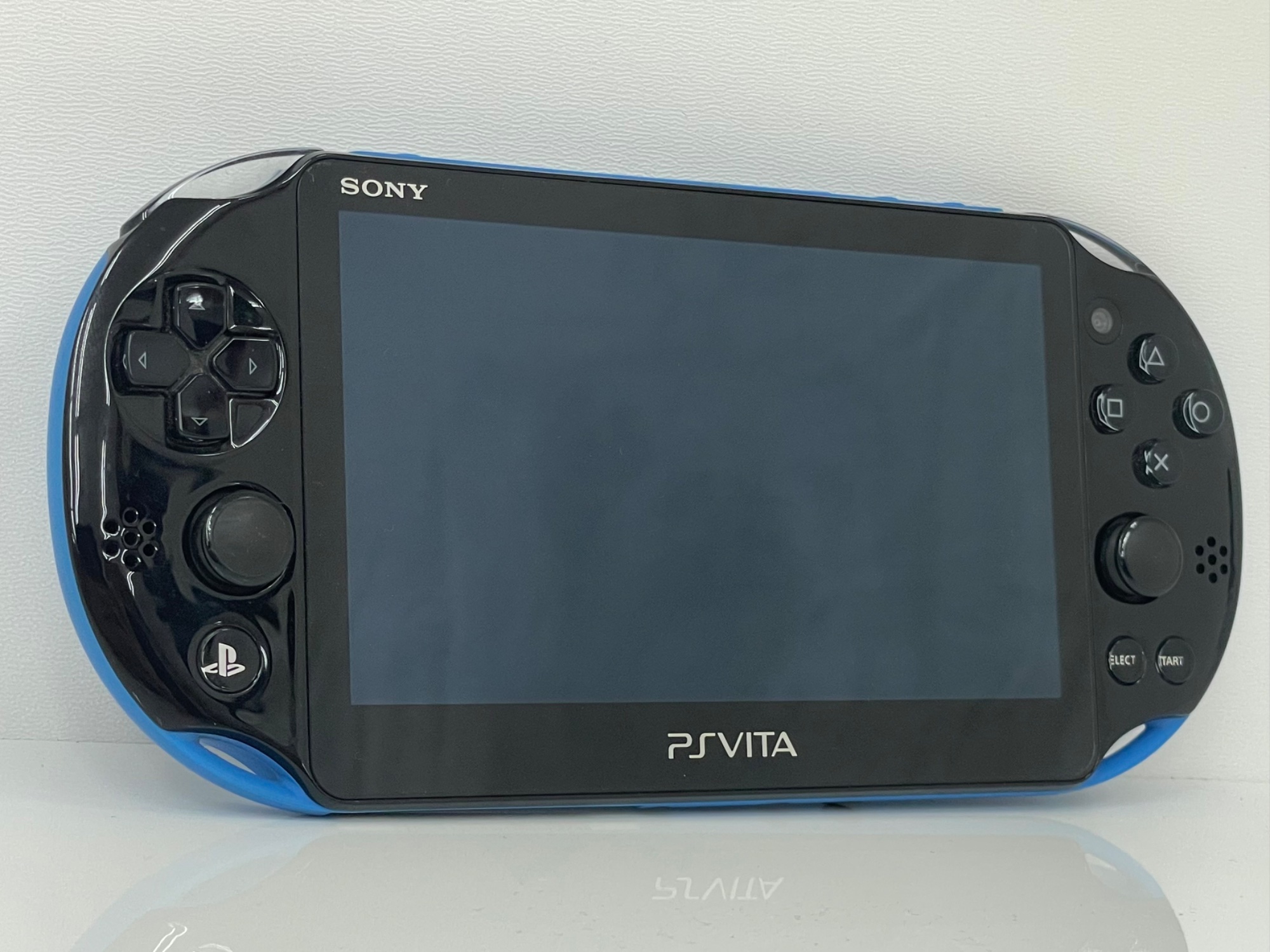 SONY / ソニー】PS Vita（PCH-2000）｜人気の携帯ゲーム機が入荷