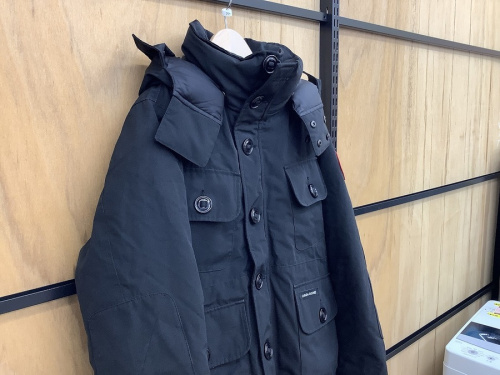 ジャケットのラッセルダウンパーカー