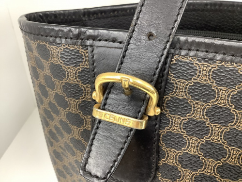 バッグのトートバッグ