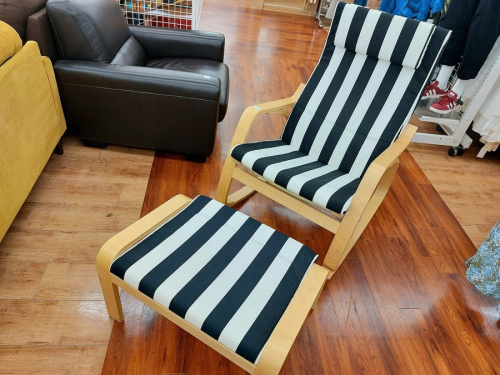 キッチン収納のチェア