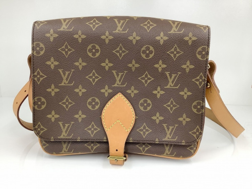 バッグのショルダーバッグ