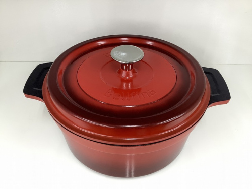 キッチン雑貨の鍋