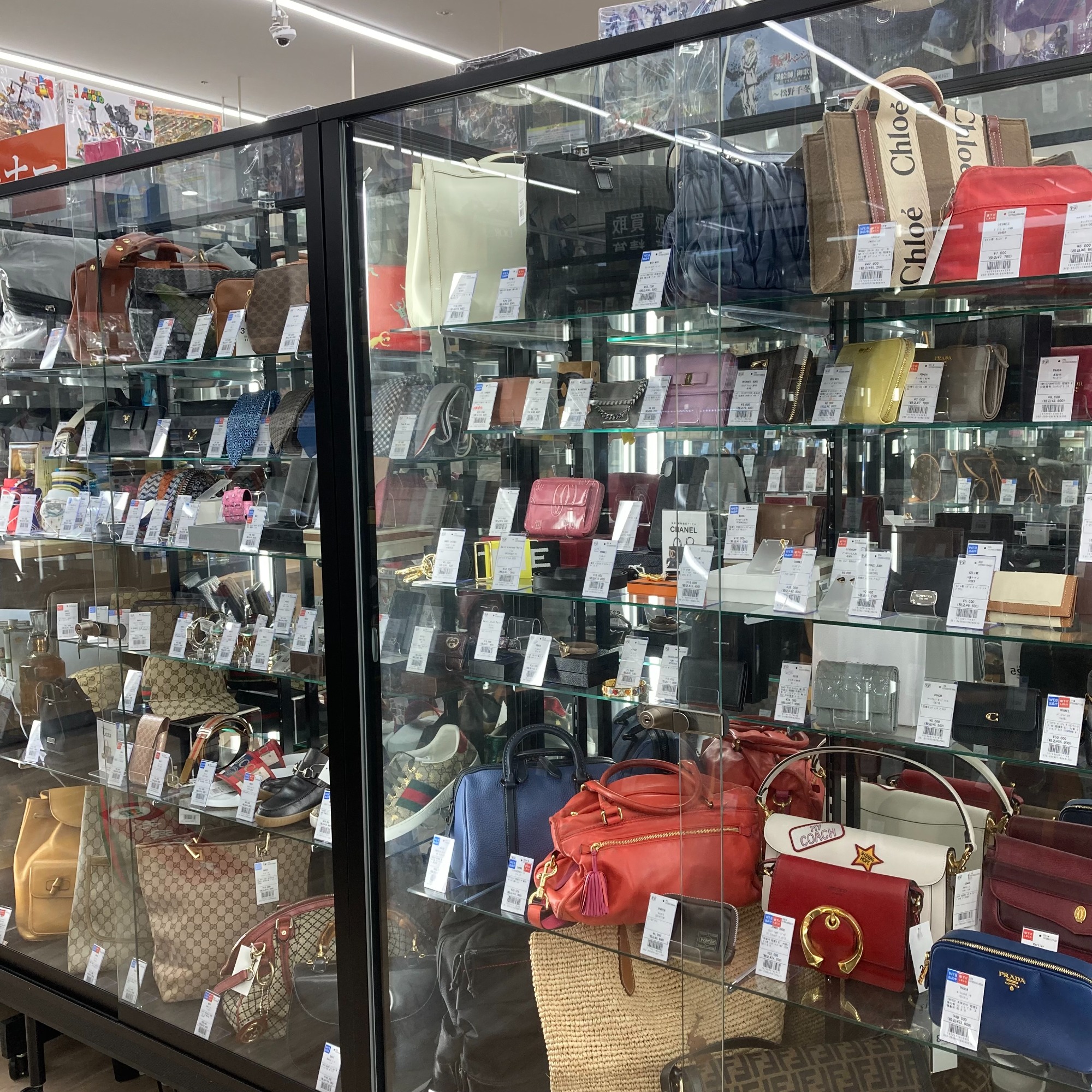 極美品　GUCCI シフトドレス　カスタムクリーニング済み GUCCI/グッチ】よりGGジャカードセットアップが買取入荷致しまし
