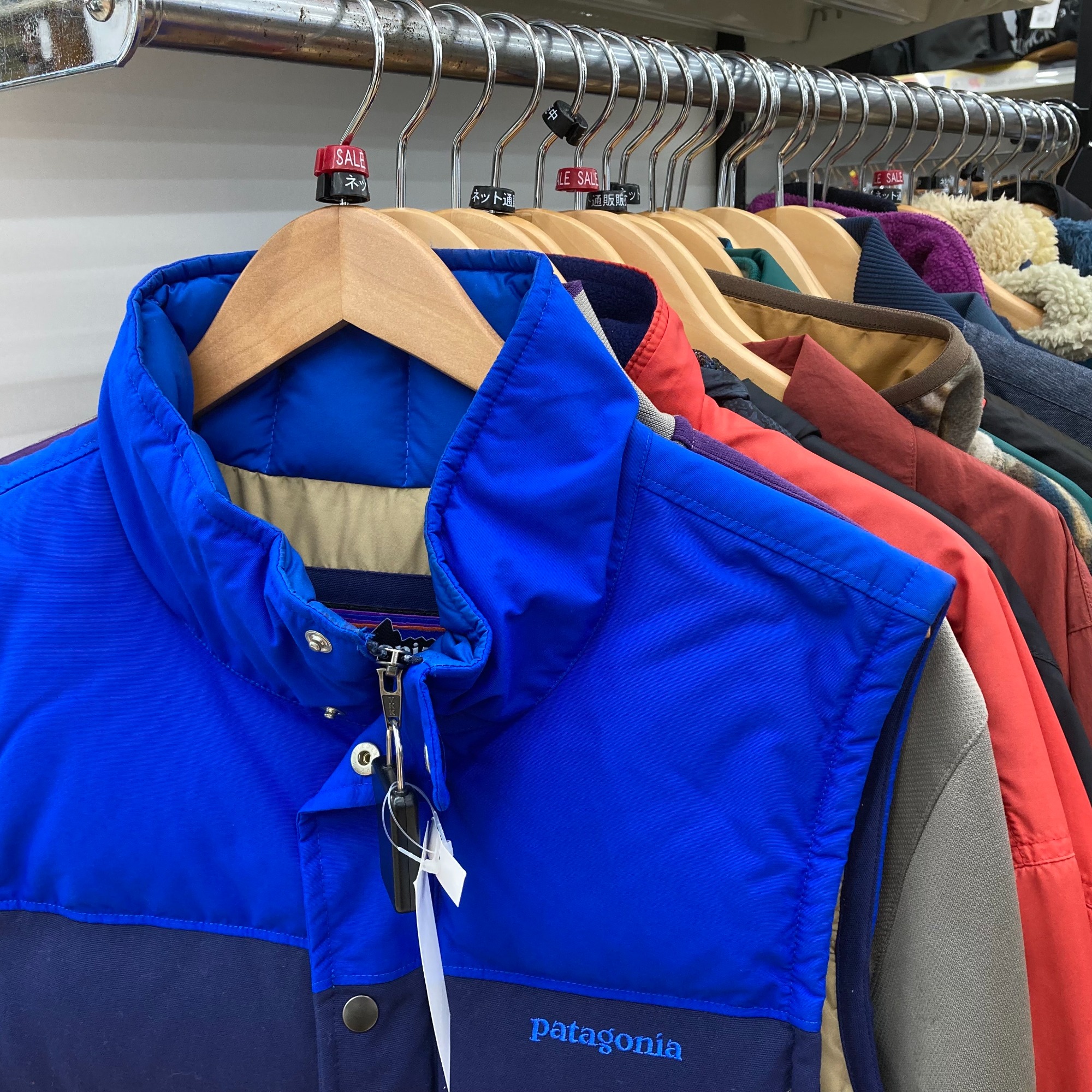 東洋エンタープライズ×AVIREX（アヴィレックス）のリバーシブル