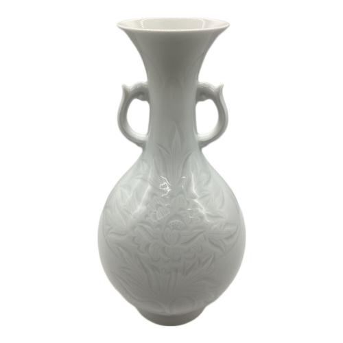 奥川忠右衛門 白磁牡丹彫文耳付花瓶が買取入荷いたしました！【筑紫野