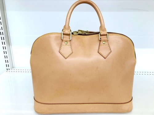 バッグのLOUIS VUITTON