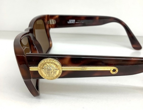 GIANNI VERSACEのリサイクルショップ福岡