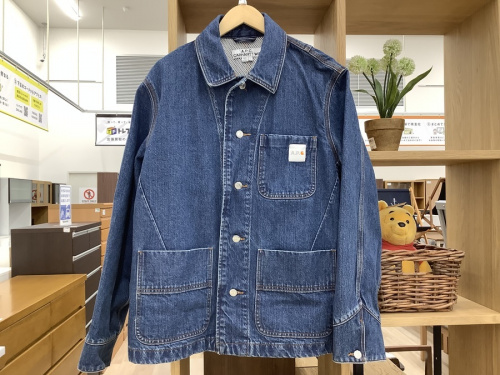 ジャケットのCARHARTT WIP