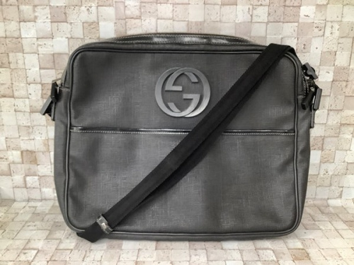 ショルダーバッグのGUCCI