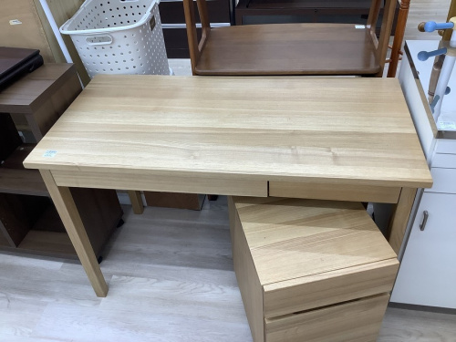 家具のライティングデスク