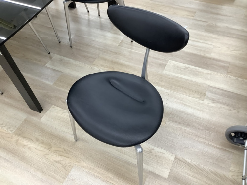ダイニングテーブルのCassina ixc