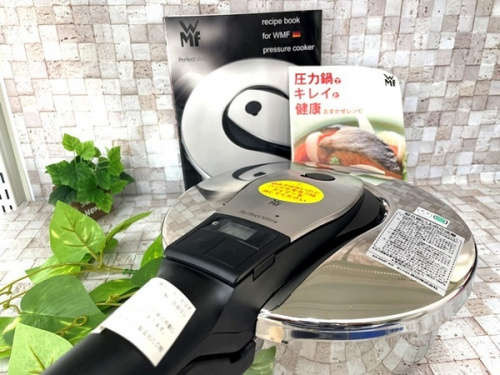 キッチン雑貨の圧力鍋