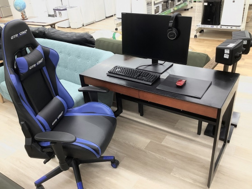 家具のライティングデスク