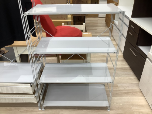 無印良品のスチールシェルフ