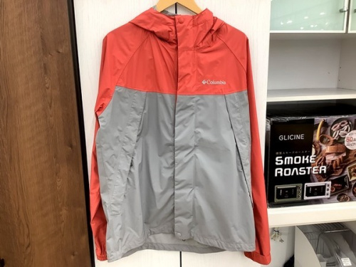 ジャケットのColumbia
