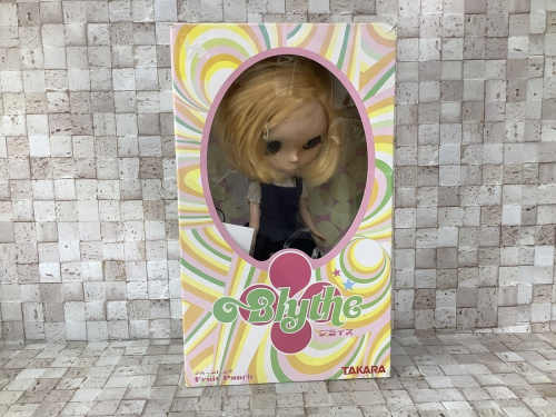 ネオブライスドールのTAKARA