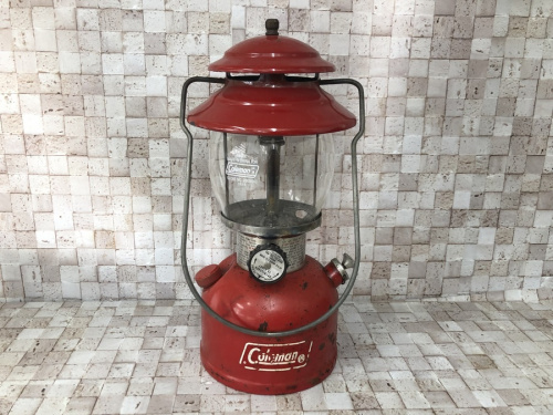 ランタンのColeman