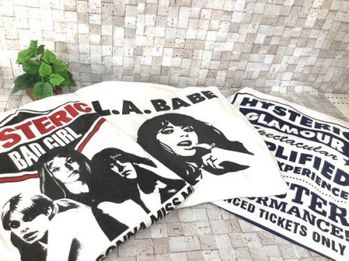 トップスのTシャツ